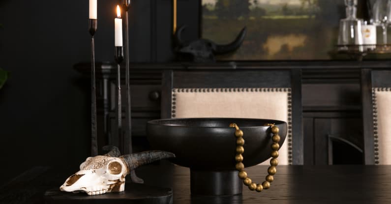 Gothic living room decor 3