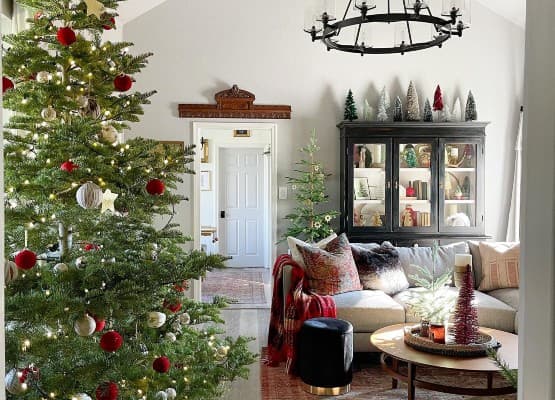 modern christmas living room